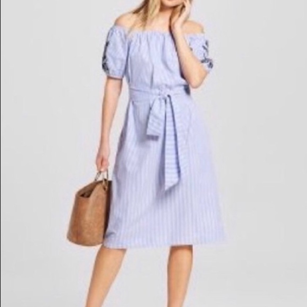 Off the shoulder summer midi dress